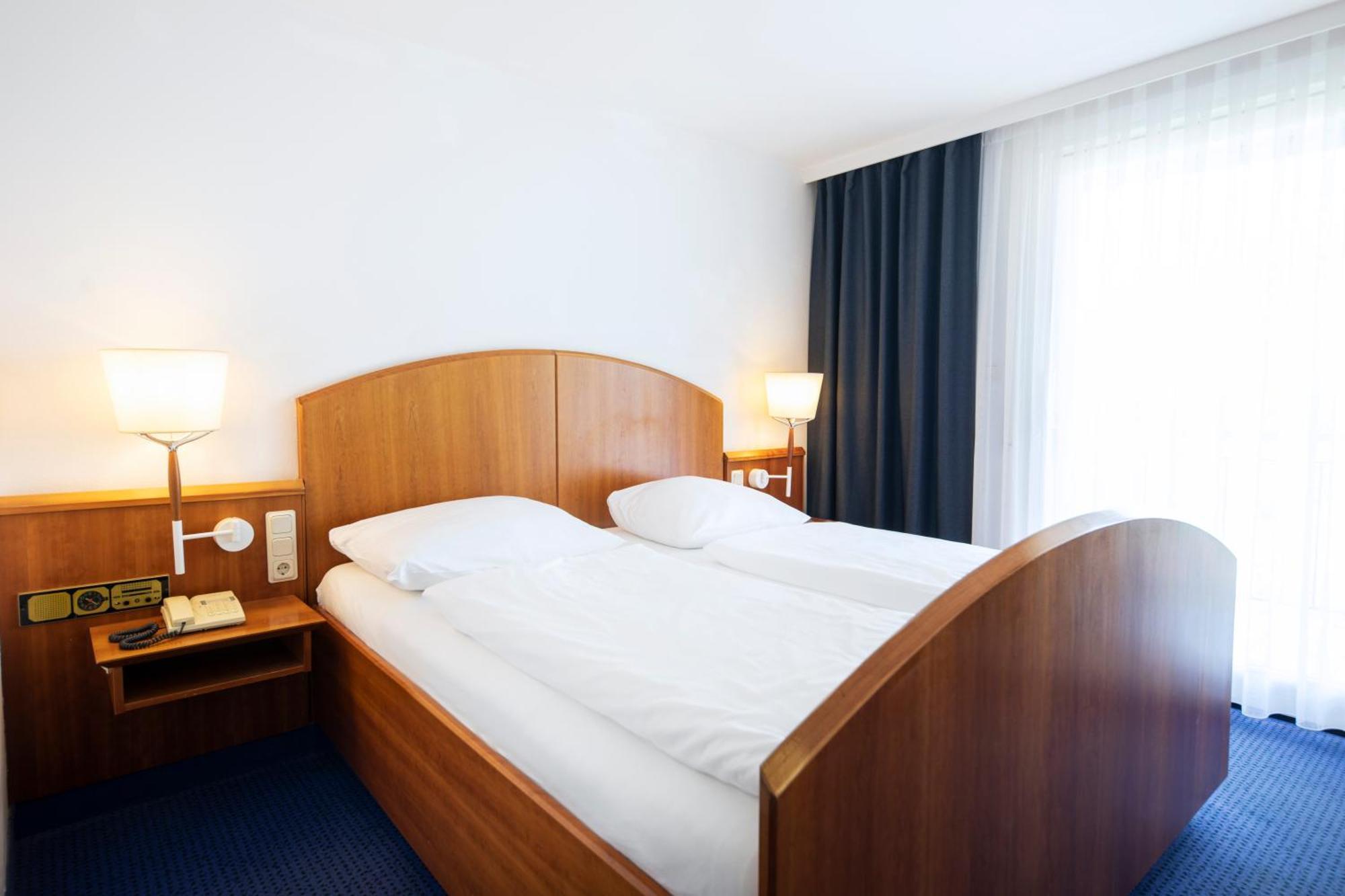 Roomingtons Karoli 발트키르헨 외부 사진