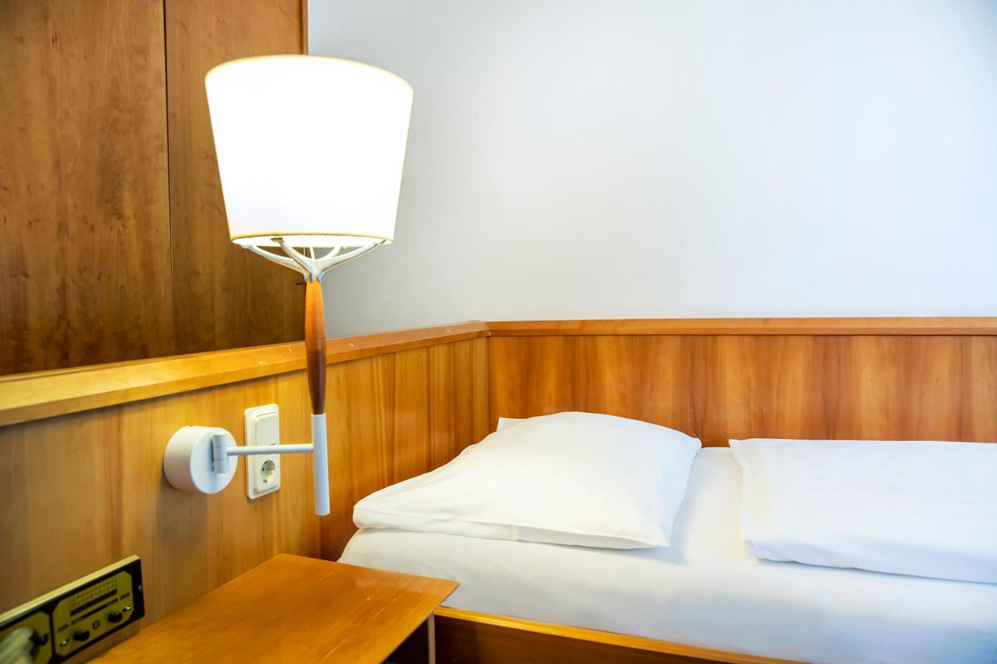Roomingtons Karoli 발트키르헨 외부 사진