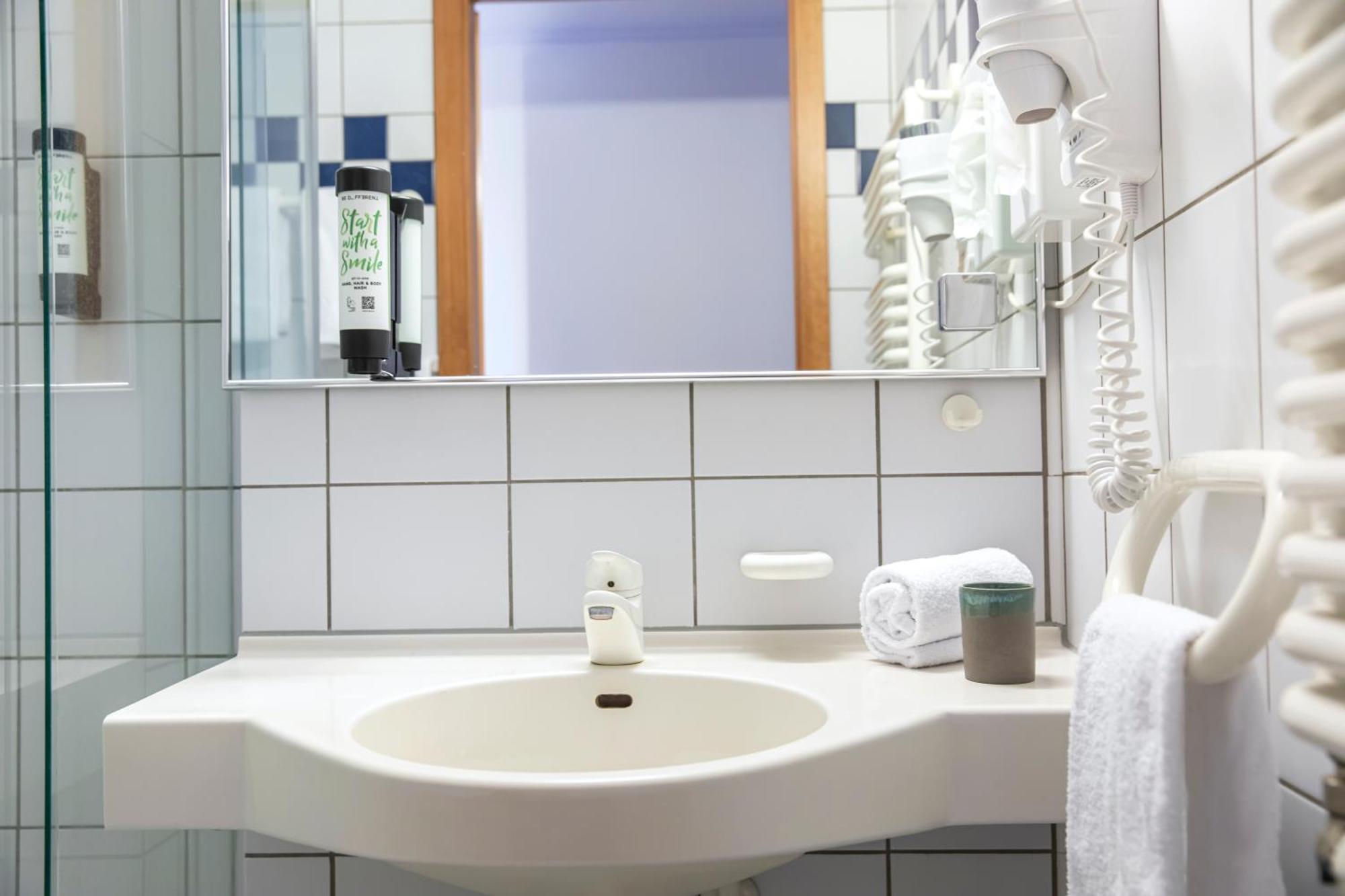 Roomingtons Karoli 발트키르헨 외부 사진