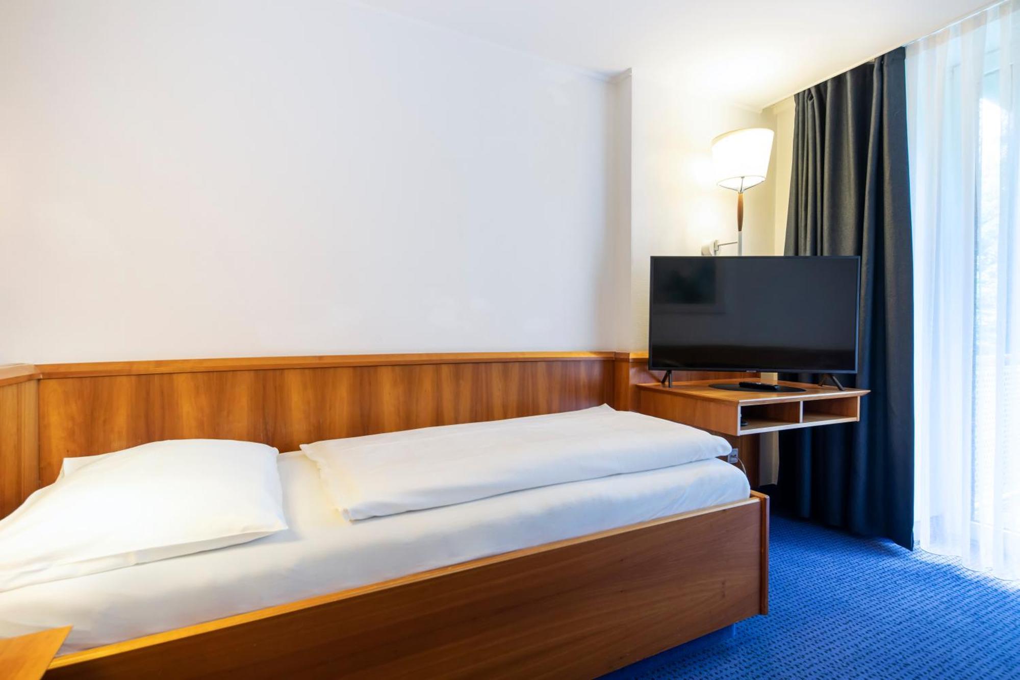Roomingtons Karoli 발트키르헨 외부 사진